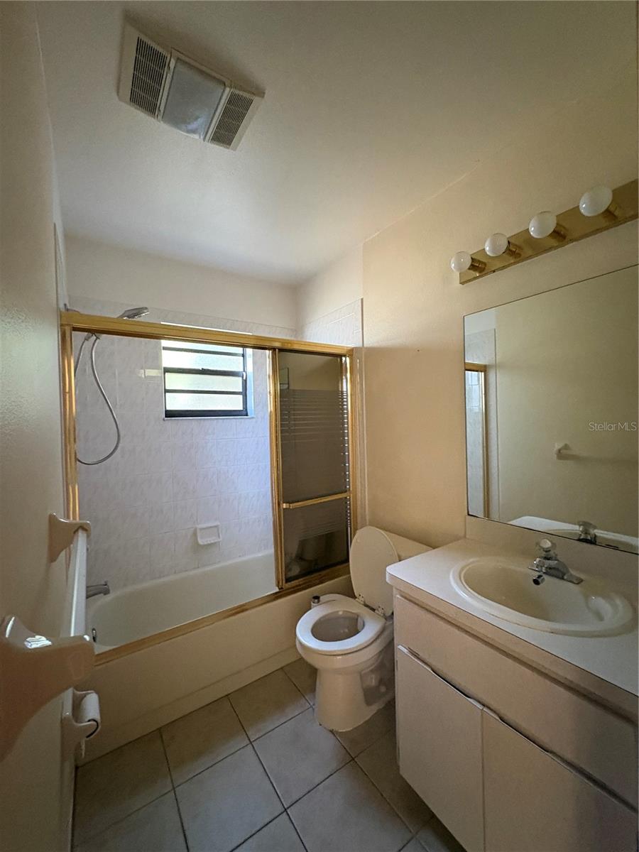 Image 14 of 17 For 3052 Salton Street