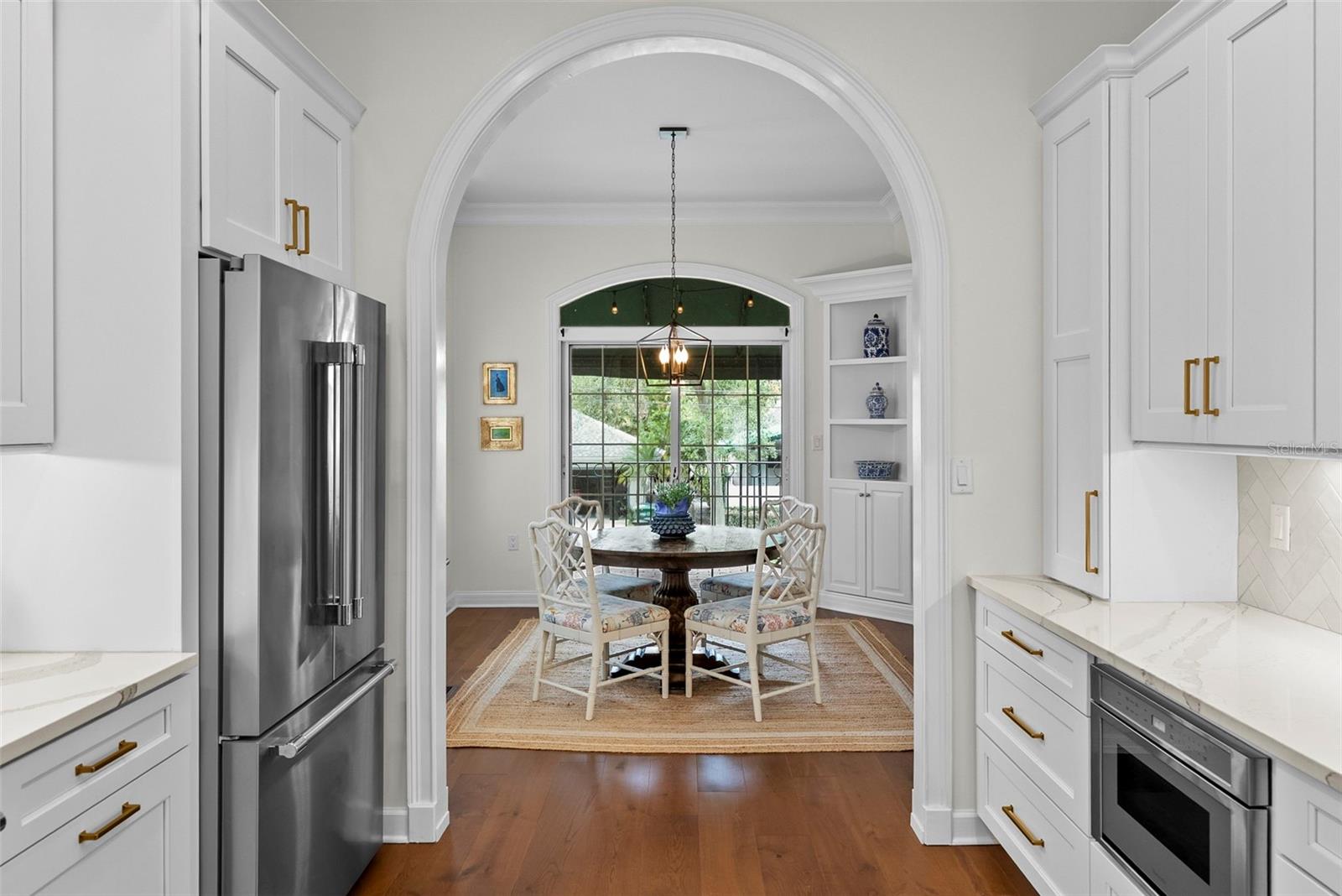 Image 10 of 54 For 5121 Nichol Street