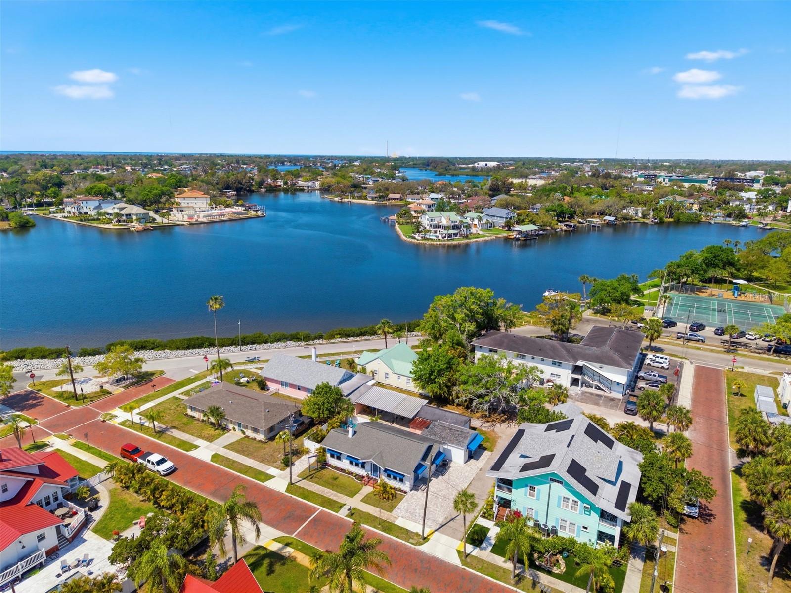 Details for 410 Lemon Street, TARPON SPRINGS, FL 34689