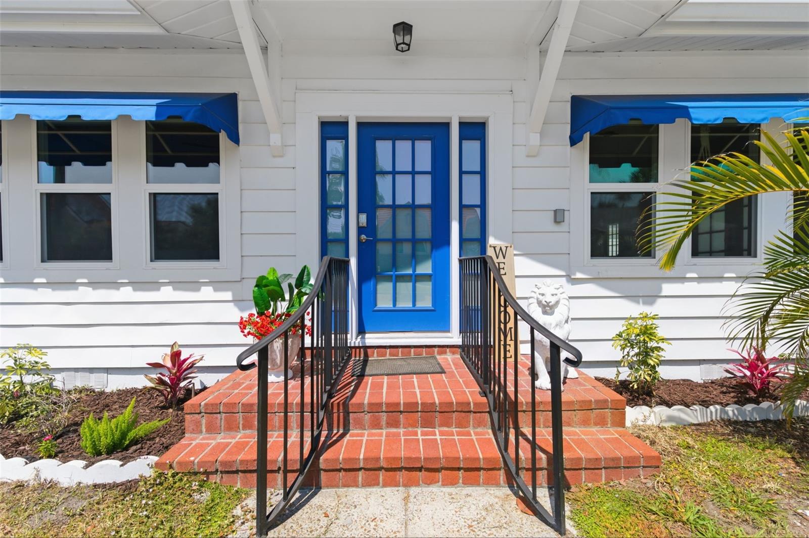 Listing photo id 0 for 410 Lemon Street