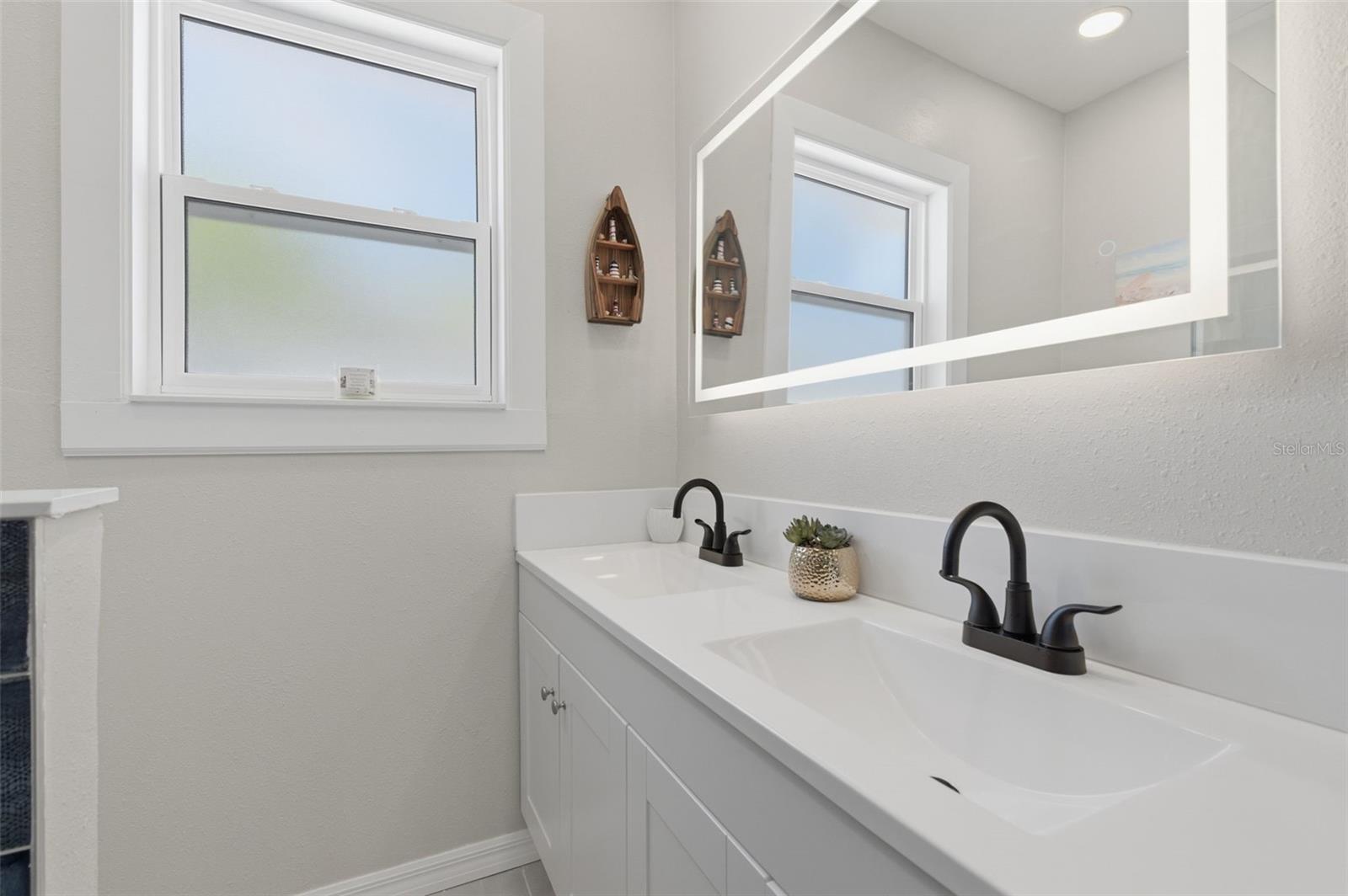 Listing photo id 22 for 410 Lemon Street