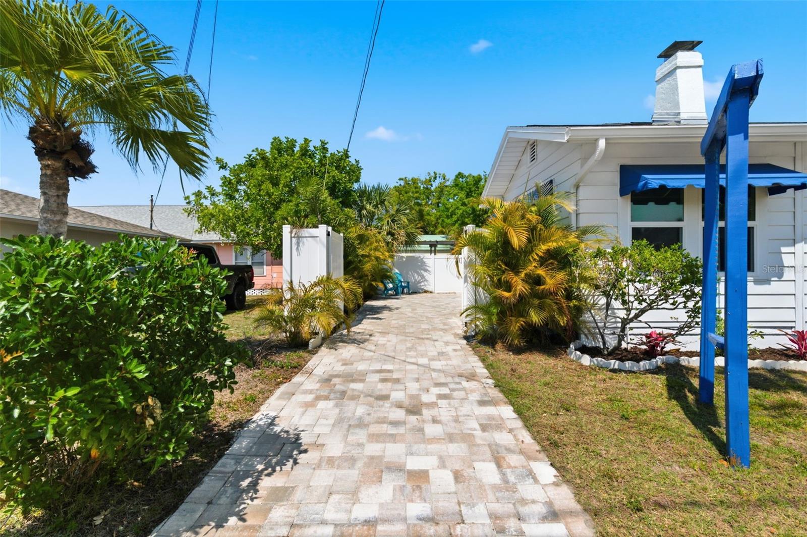 Listing photo id 30 for 410 Lemon Street