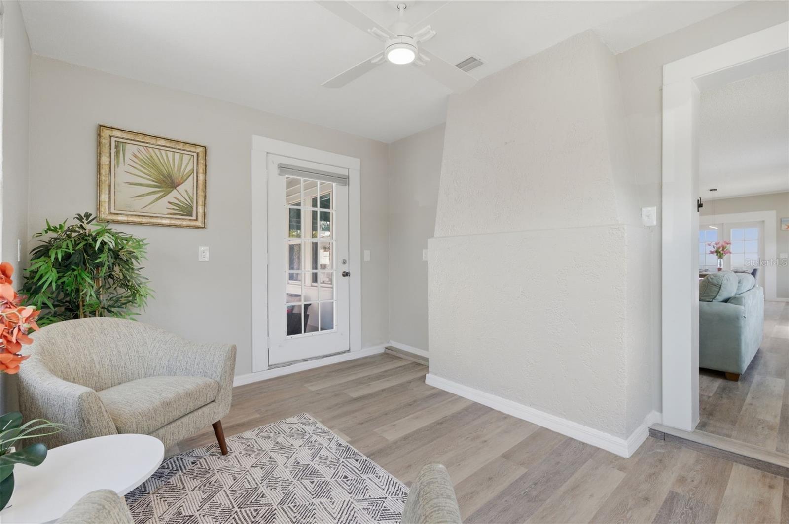 Listing photo id 74 for 410 Lemon Street