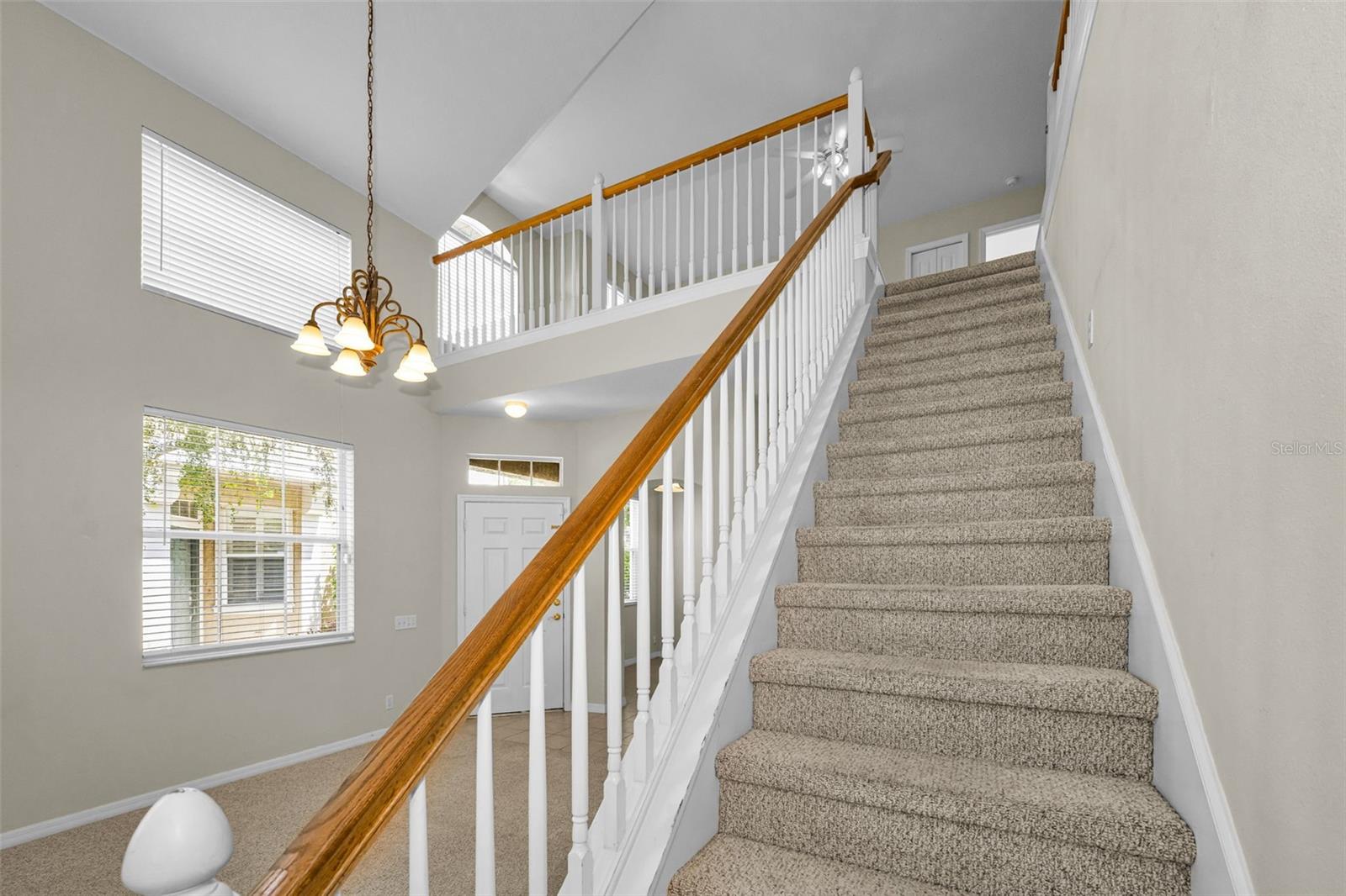 Listing photo id 33 for 3304 Covered Bridge Drive E