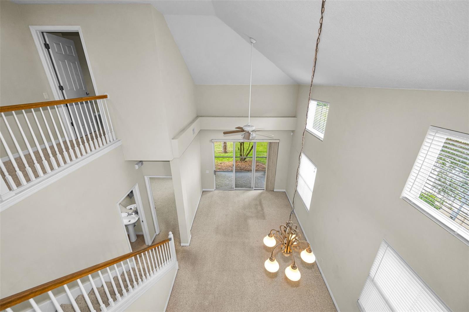 Listing photo id 39 for 3304 Covered Bridge Drive E