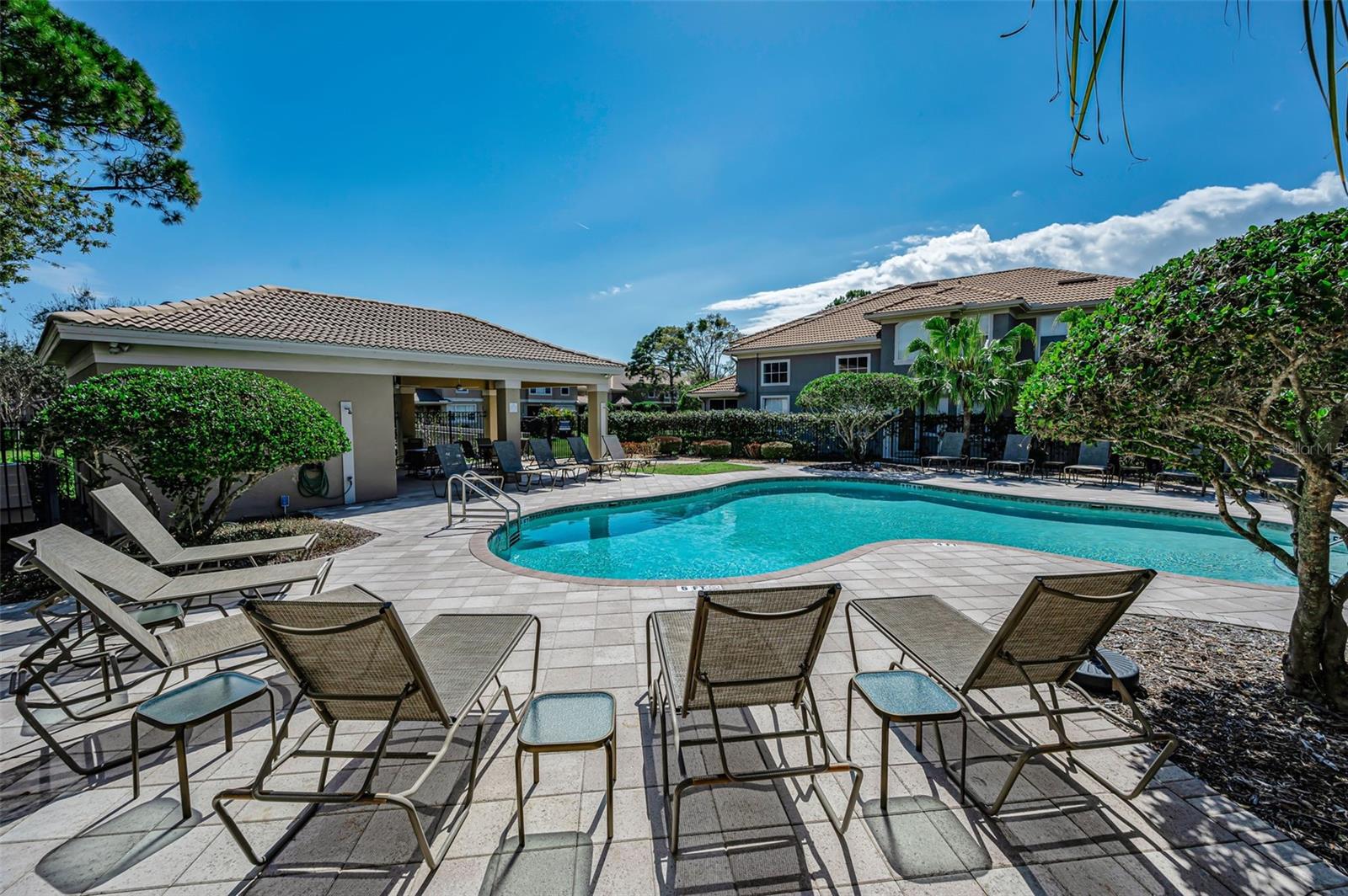 Listing photo id 61 for 3304 Covered Bridge Drive E