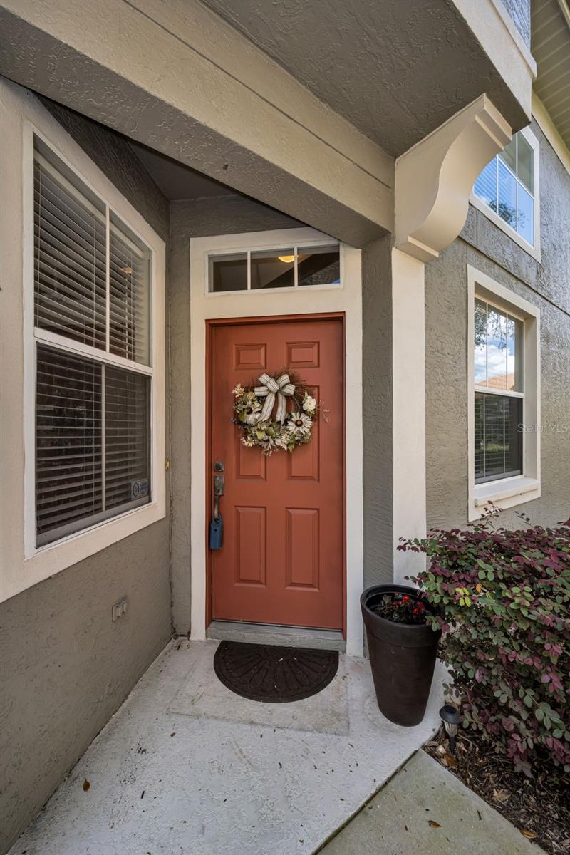 Listing photo id 5 for 3304 Covered Bridge Drive E