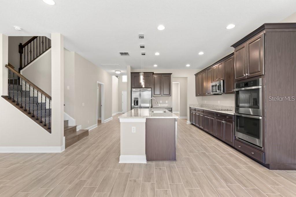 Image 10 of 39 For 16010 Sonoma Grove Circle