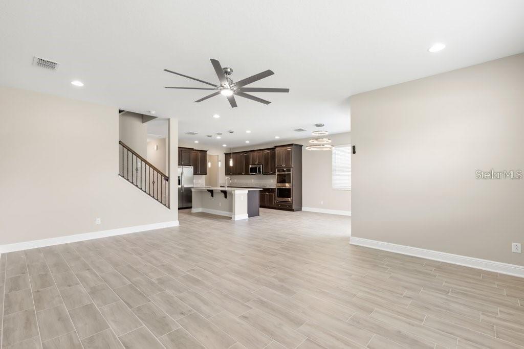 Image 15 of 39 For 16010 Sonoma Grove Circle