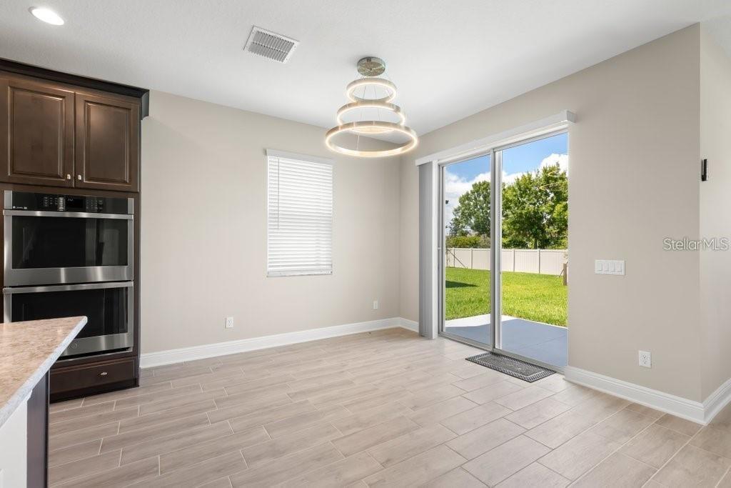 Image 16 of 39 For 16010 Sonoma Grove Circle