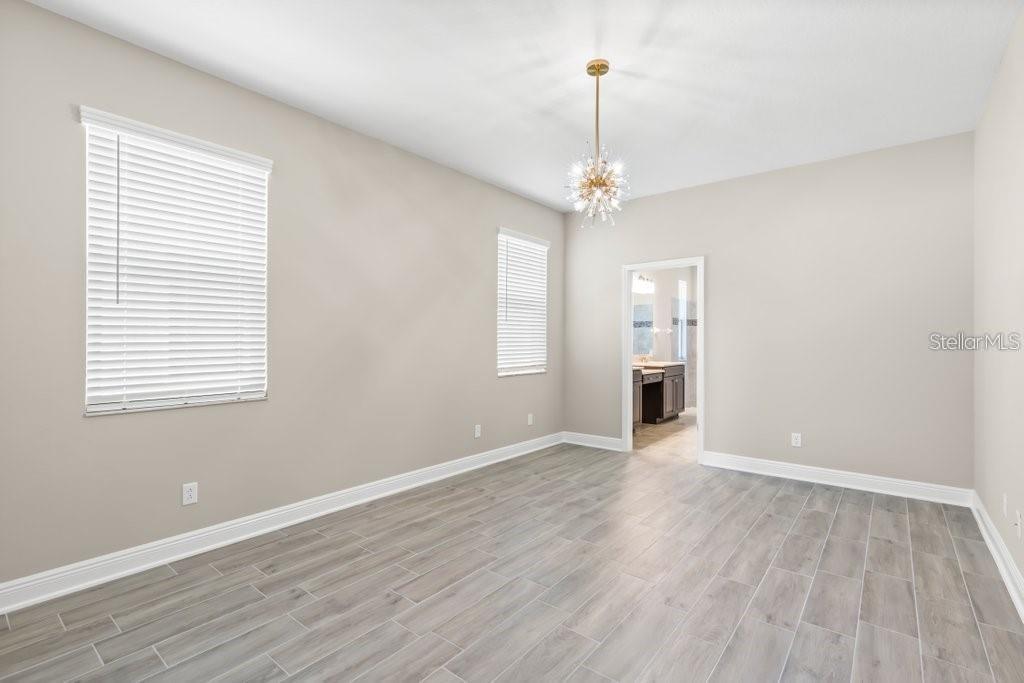 Image 17 of 39 For 16010 Sonoma Grove Circle