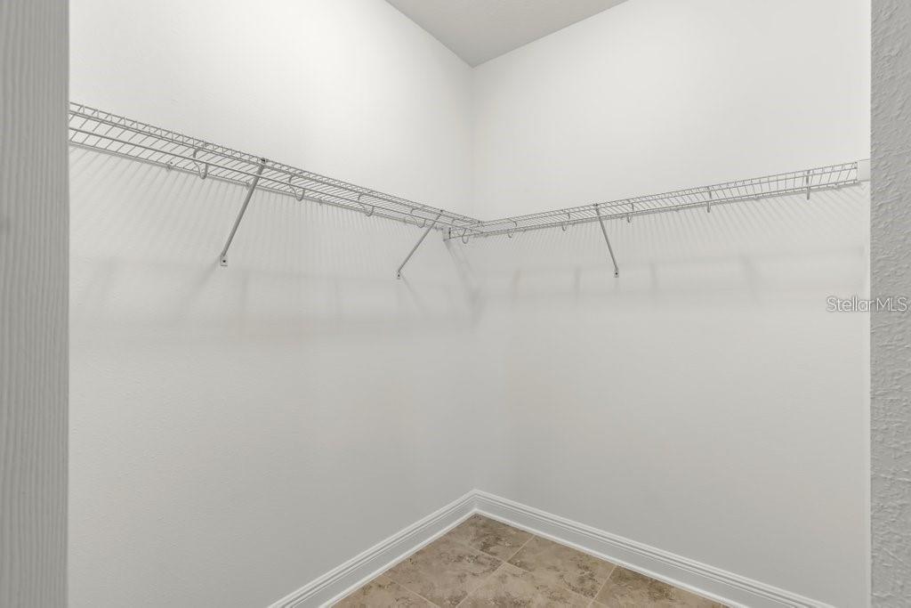 Image 21 of 39 For 16010 Sonoma Grove Circle