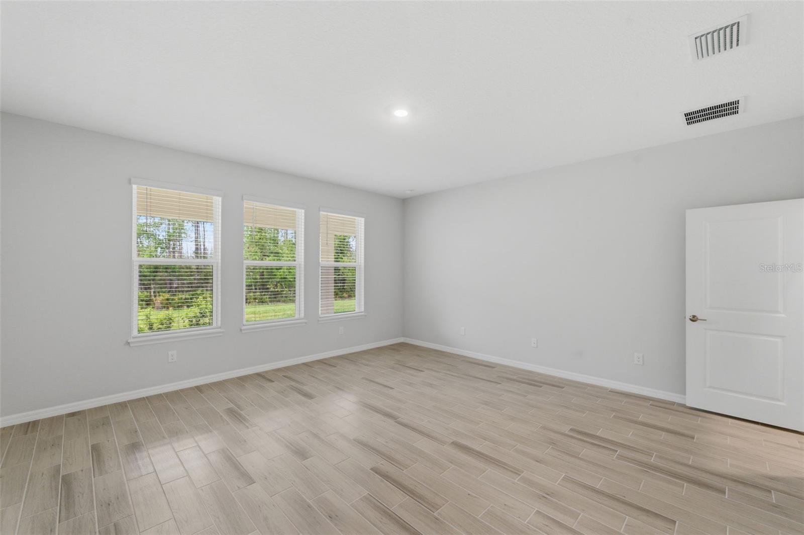 Image 33 of 92 For 1645 Trailhead Lane