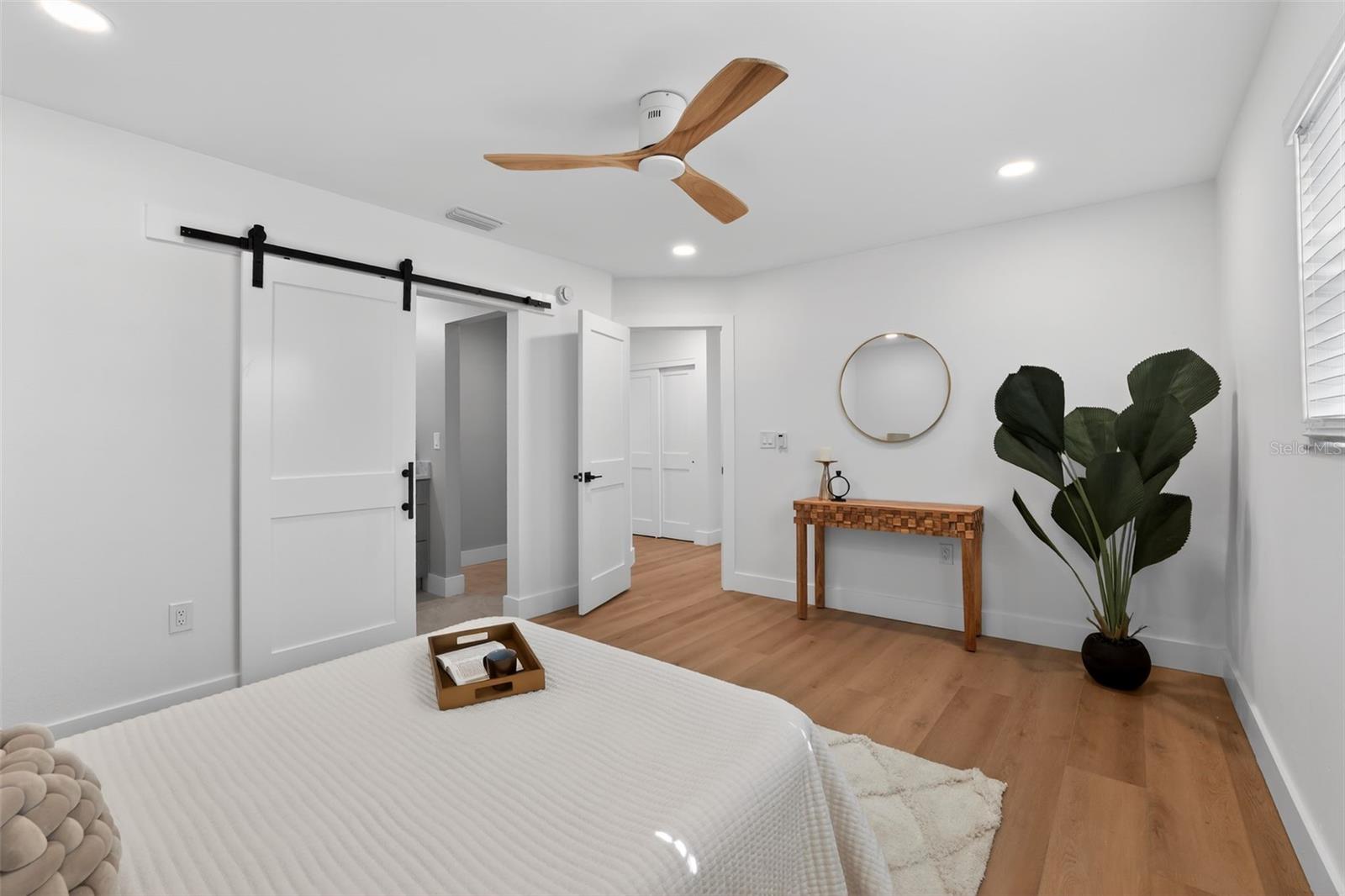 Image 21 of 33 For 10203 57th Way N