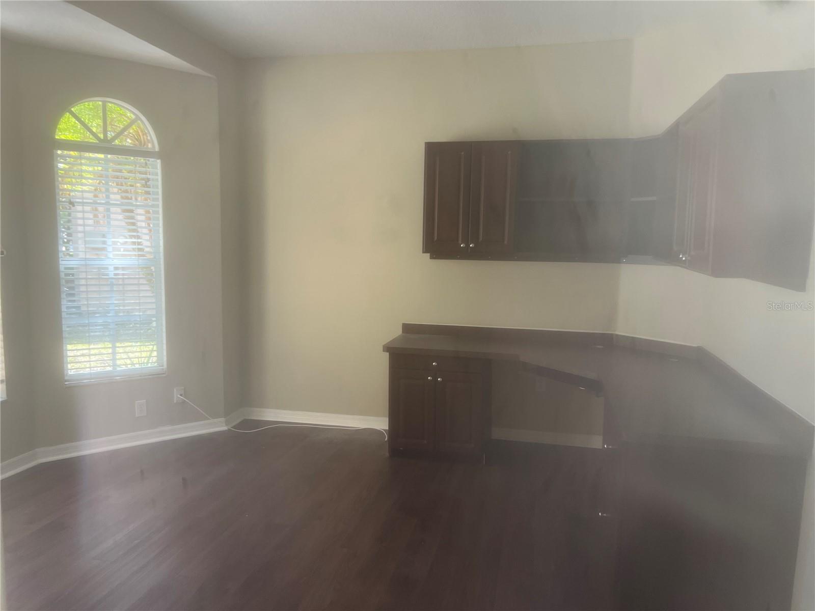 Image 12 of 55 For 18914 Maisons Drive