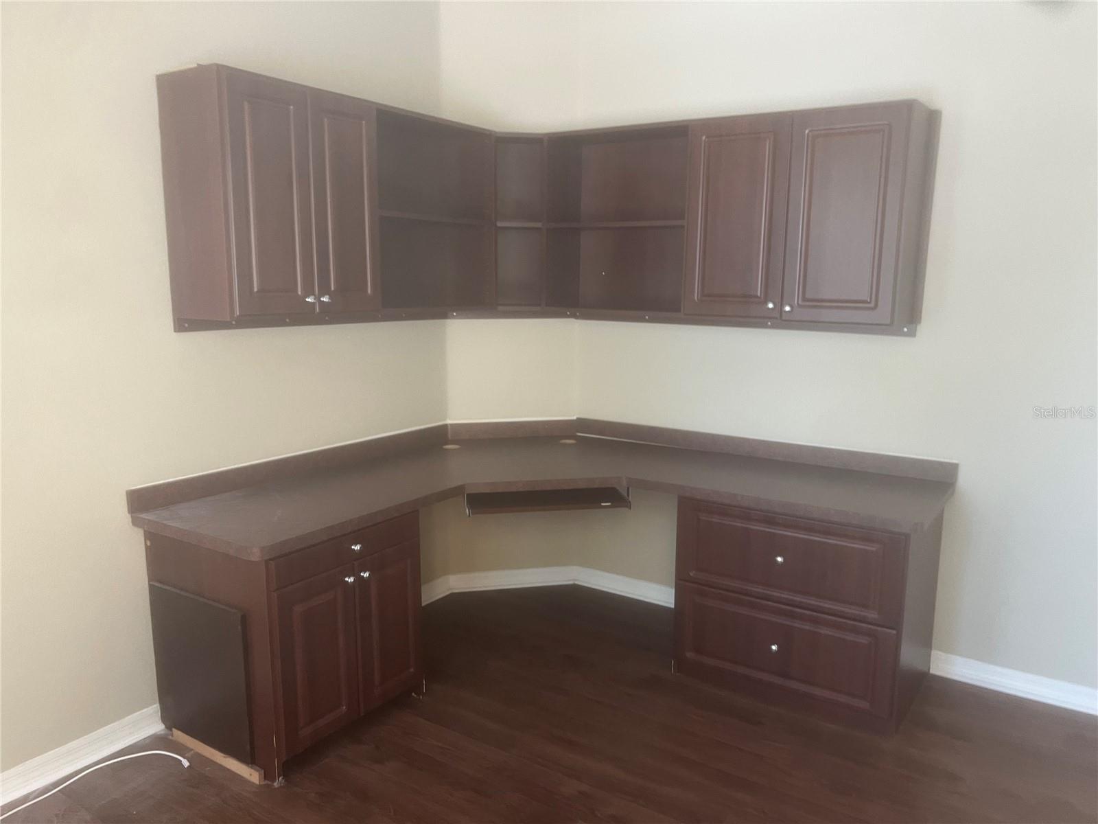 Image 13 of 55 For 18914 Maisons Drive