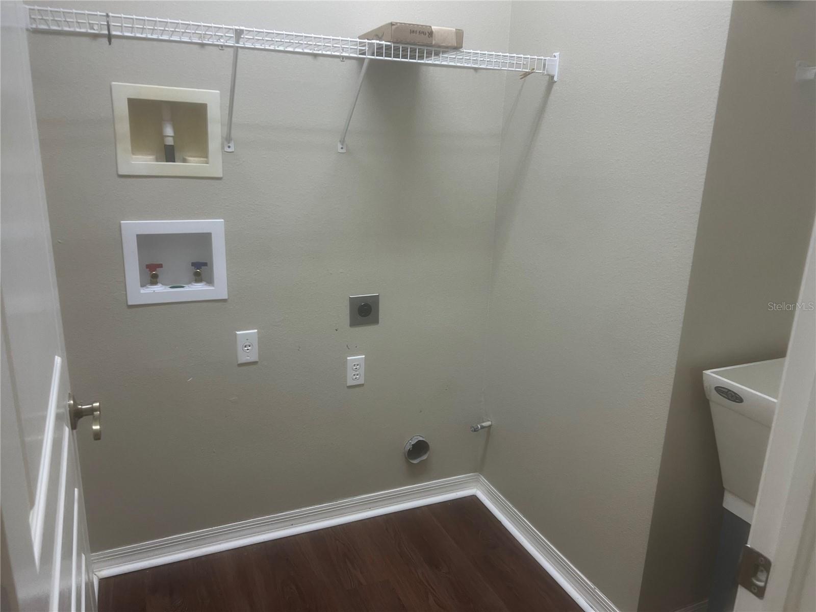 Image 20 of 55 For 18914 Maisons Drive