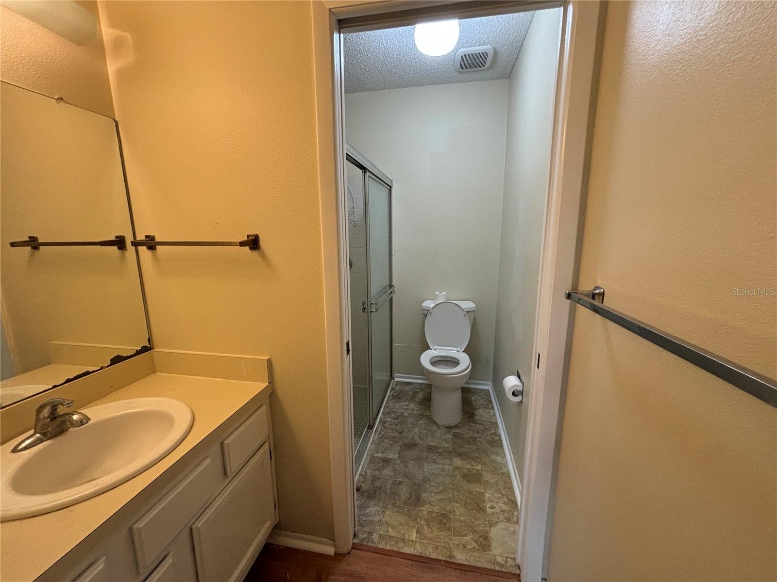 Listing photo id 17 for 2220 Bancroft Circle S D