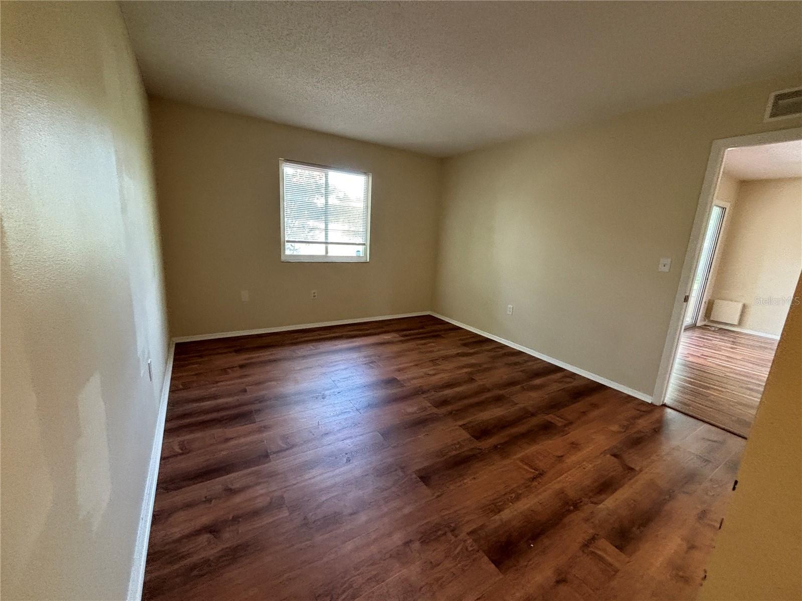 Listing photo id 20 for 2220 Bancroft Circle S D