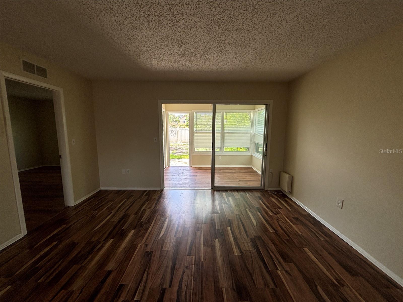 Listing photo id 21 for 2220 Bancroft Circle S D