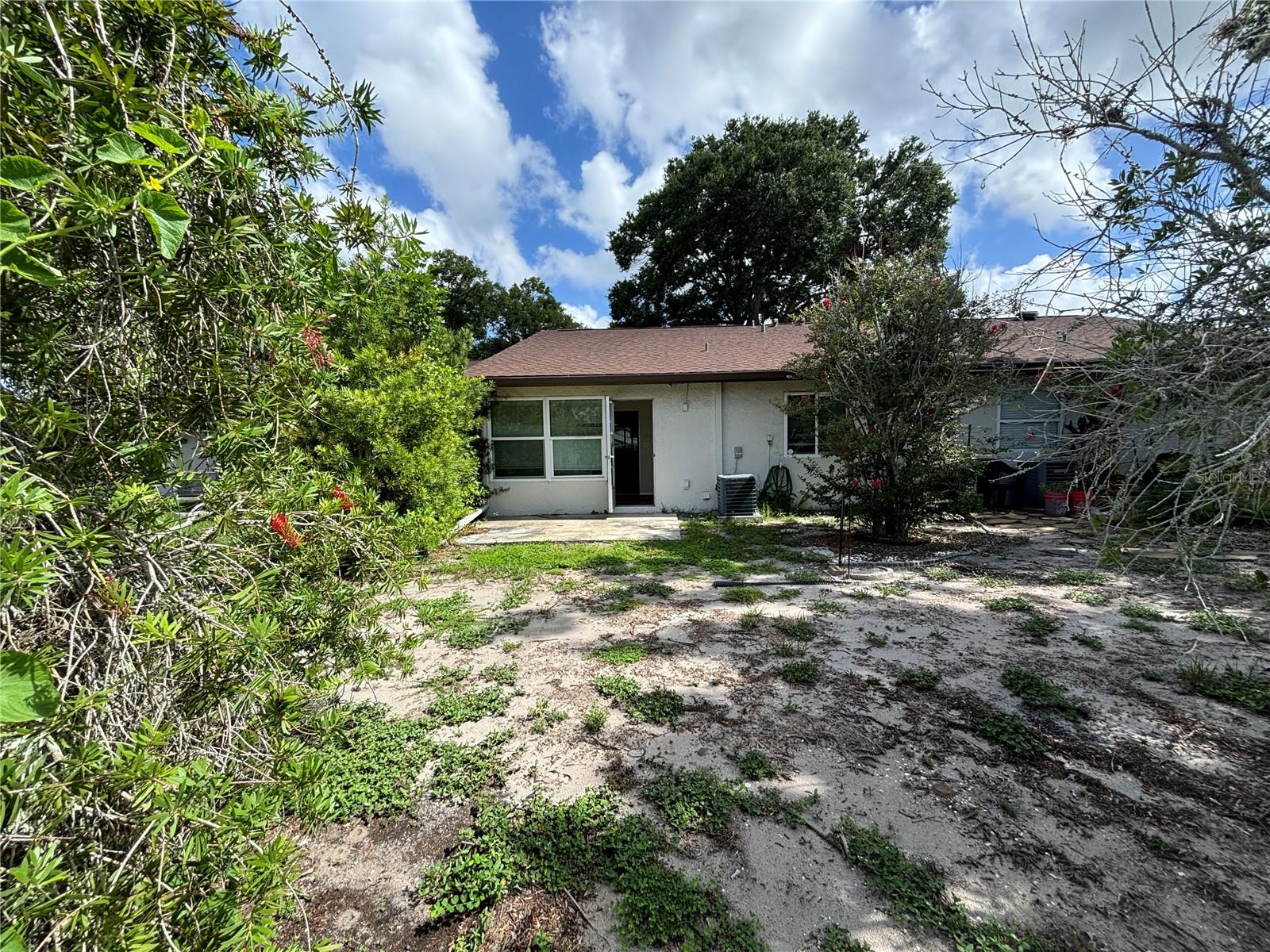 Listing photo id 26 for 2220 Bancroft Circle S D