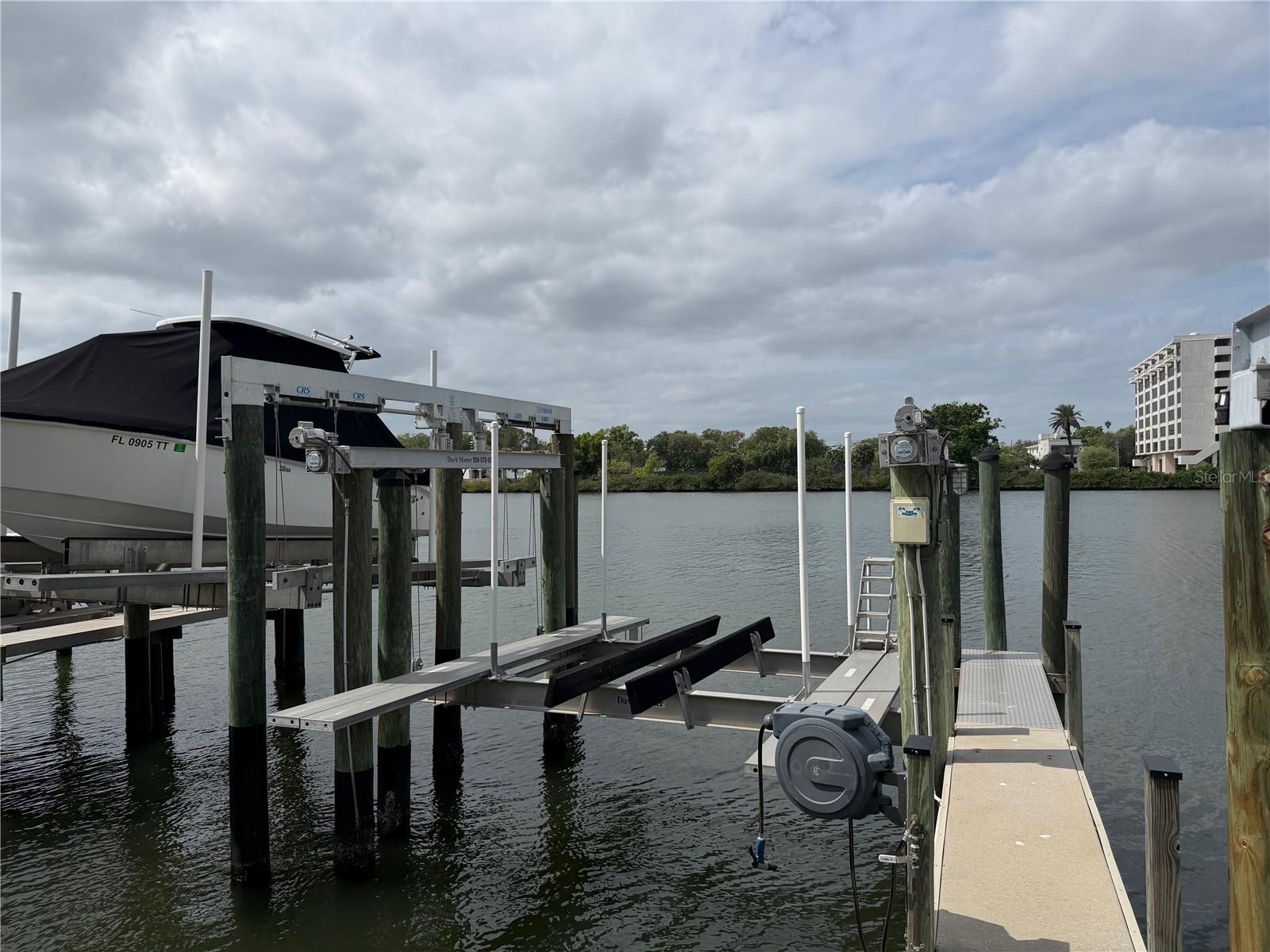 Listing photo id 5 for 0 Seddon Cove Way 36