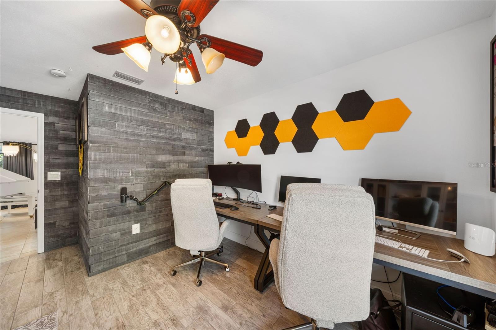 Image 23 of 56 For 3604 Bridgefield Drive