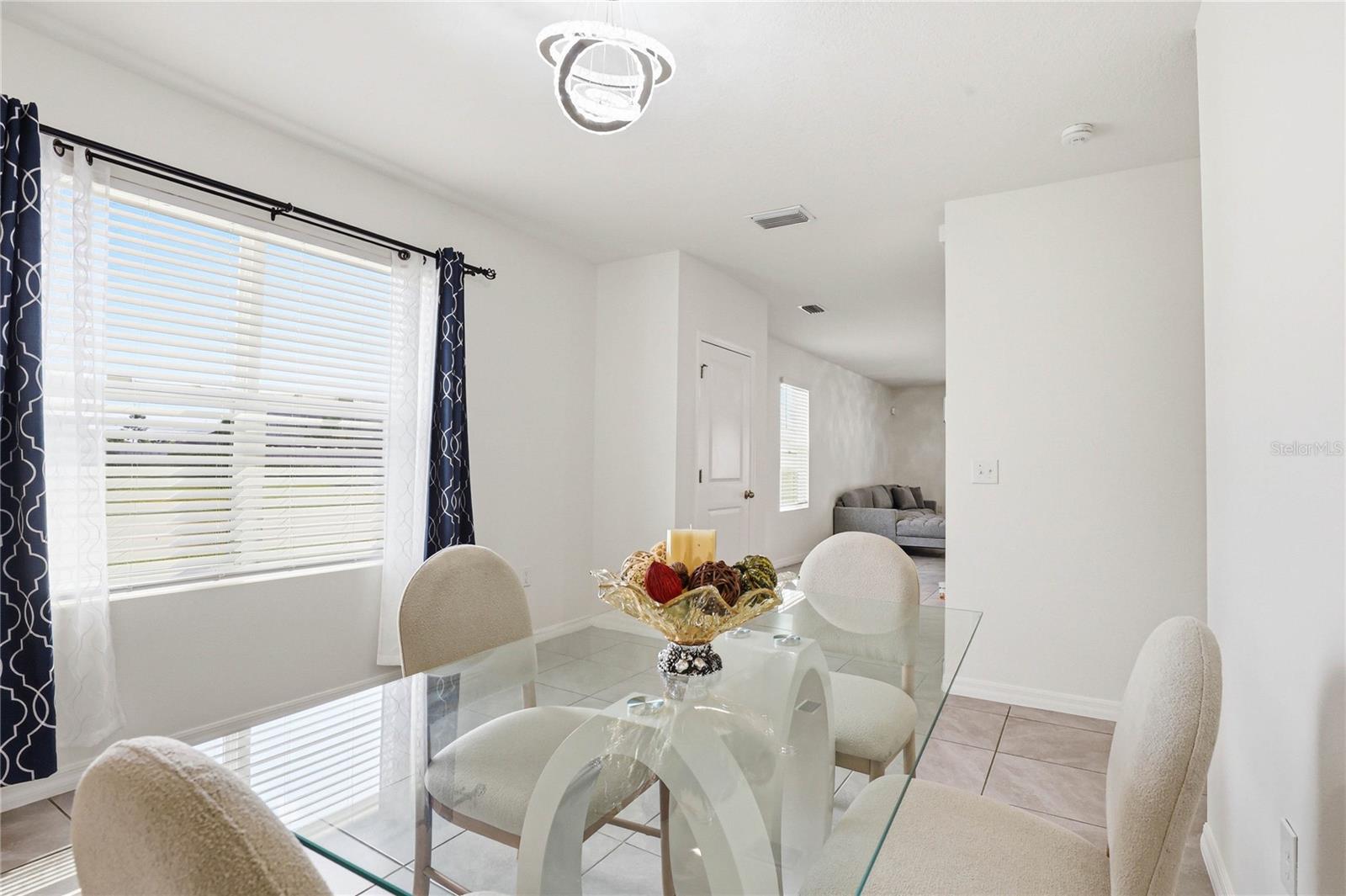 Image 9 of 40 For 2839 Maiden Grass Isle