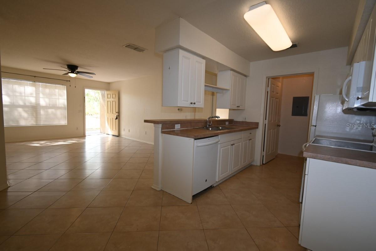 Image 6 of 37 For 36009 Deer Creek Drive 104