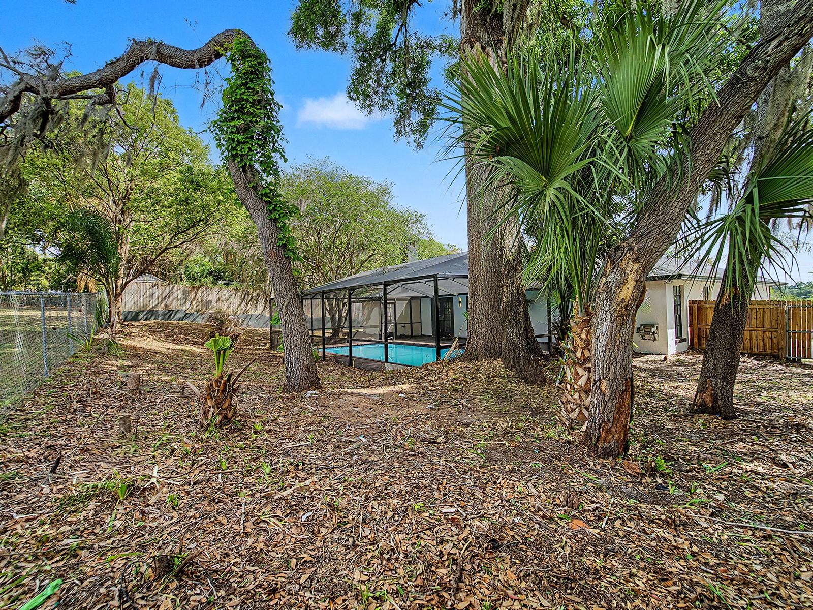 Image 43 of 63 For 6918 Odoniel Loop W