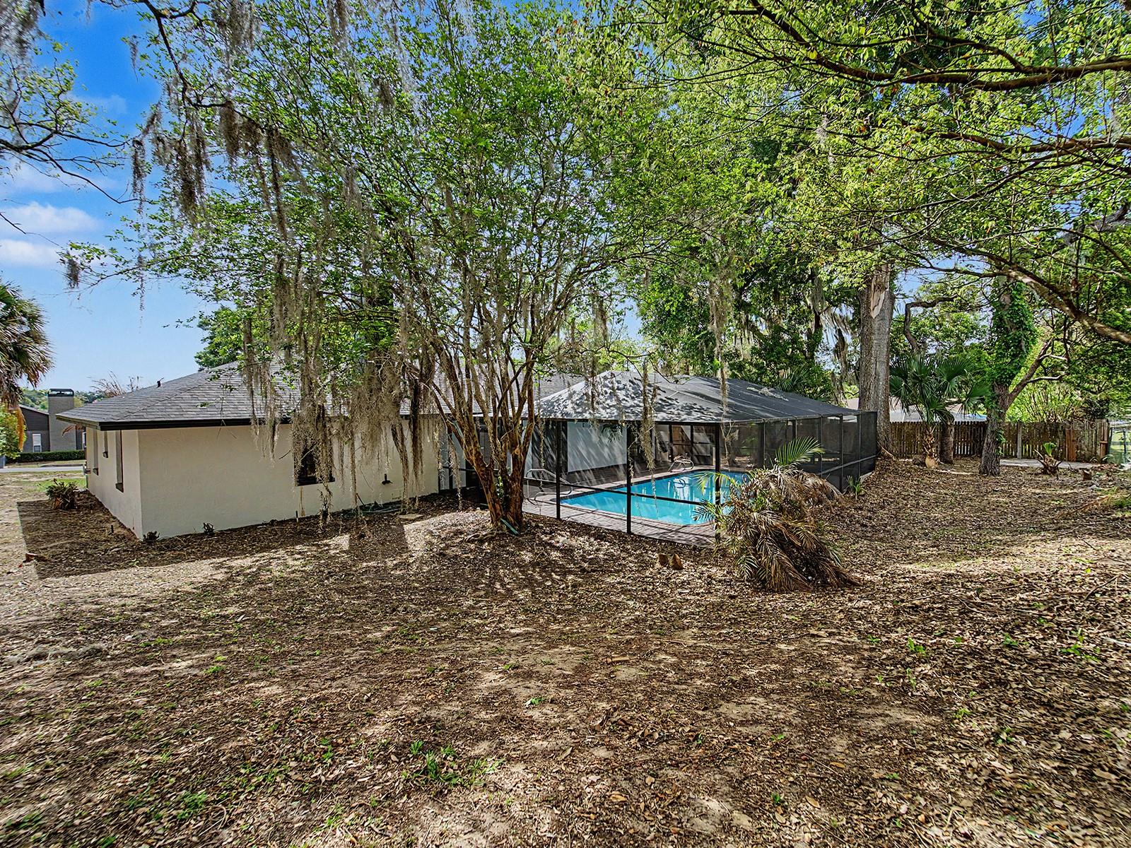 Image 44 of 63 For 6918 Odoniel Loop W