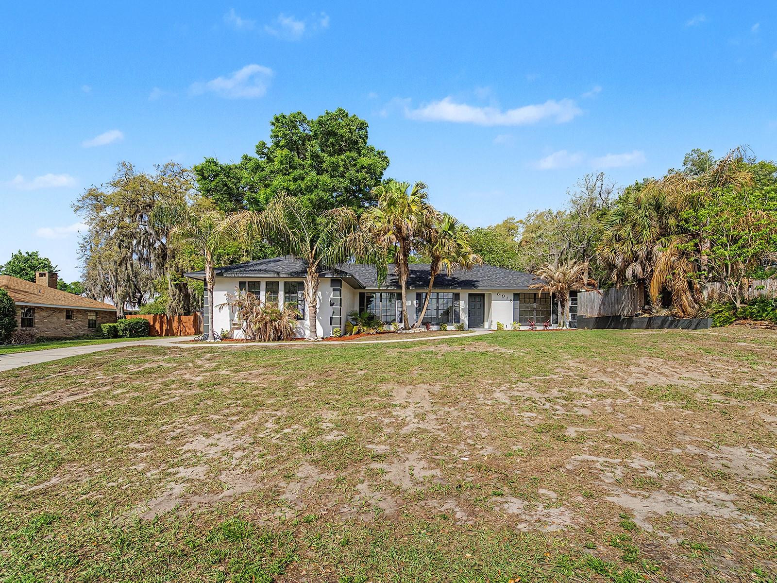 Image 48 of 63 For 6918 Odoniel Loop W