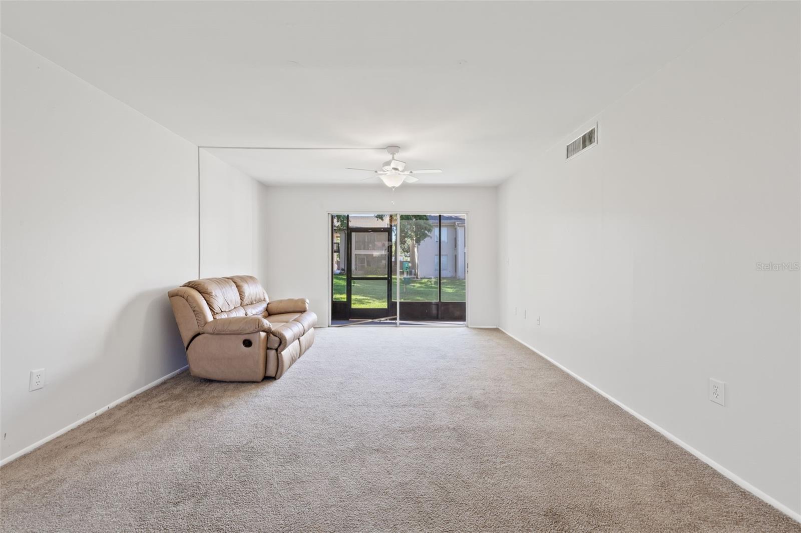 Image 13 of 36 For 8601 Huron Court 44