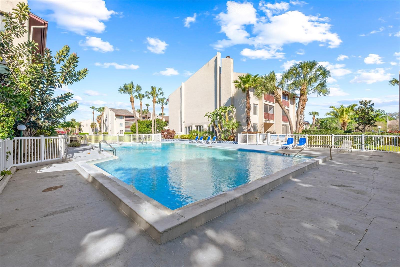 Image 30 of 36 For 8601 Huron Court 44