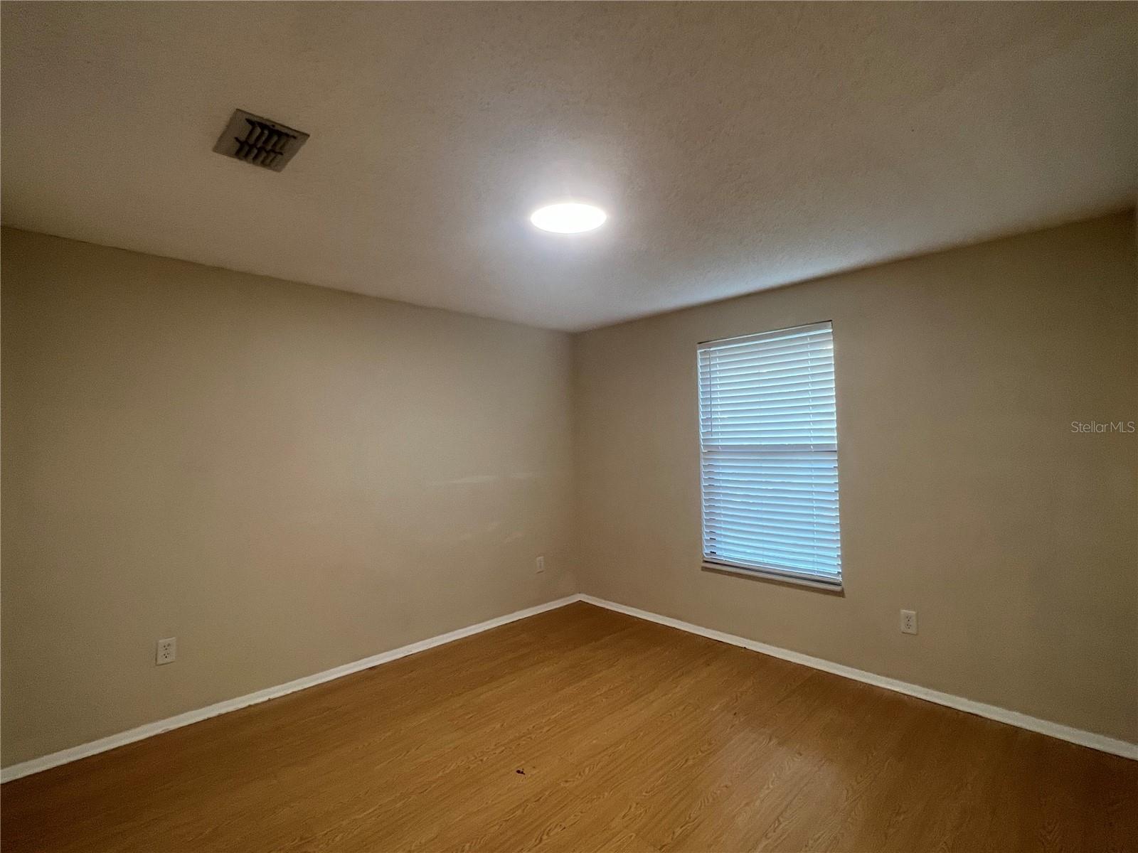 Image 18 of 24 For 606 Cedar Grove Drive