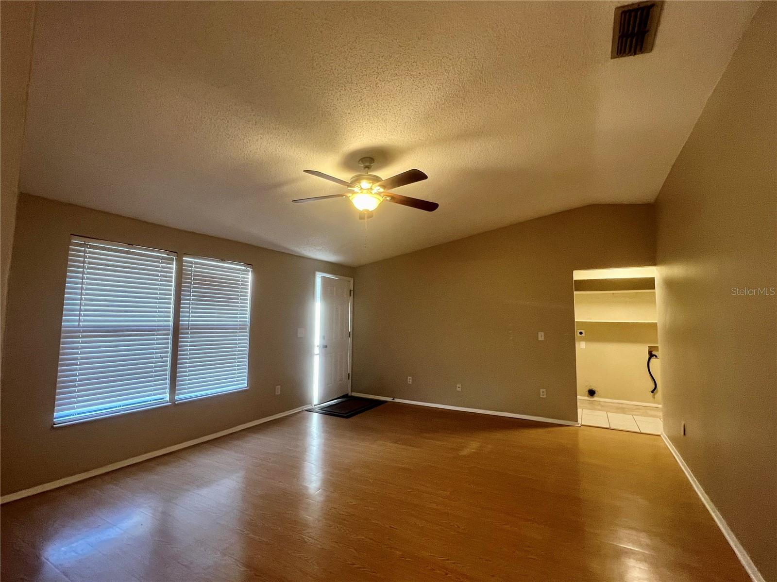 Image 6 of 24 For 606 Cedar Grove Drive