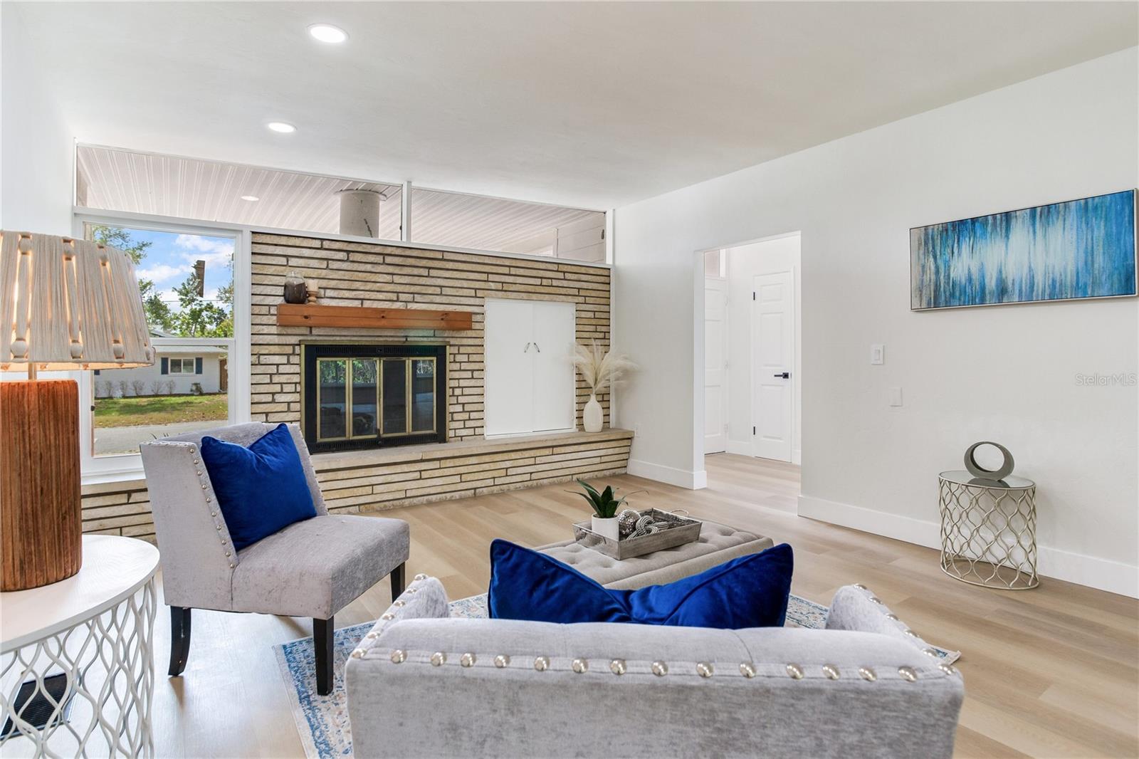 Image 10 of 49 For 2753 Valencia Drive