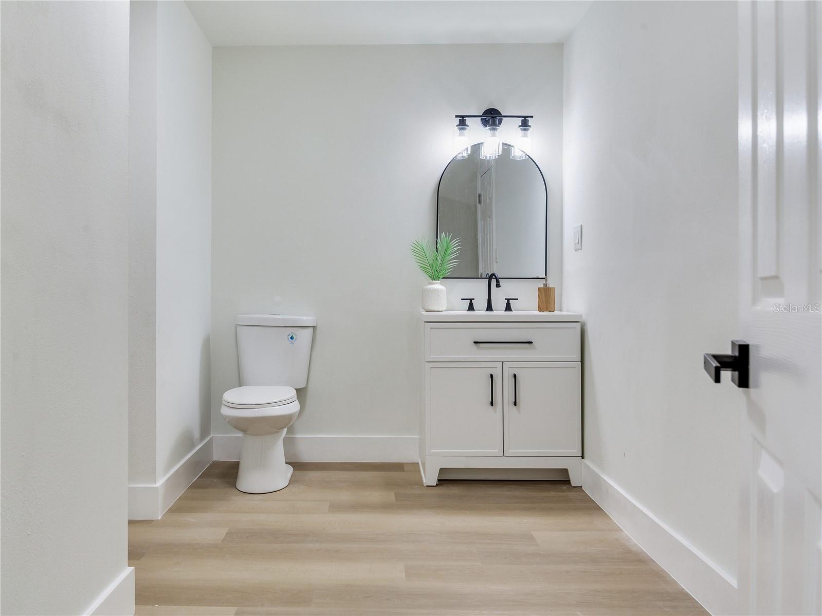 Image 14 of 49 For 2753 Valencia Drive