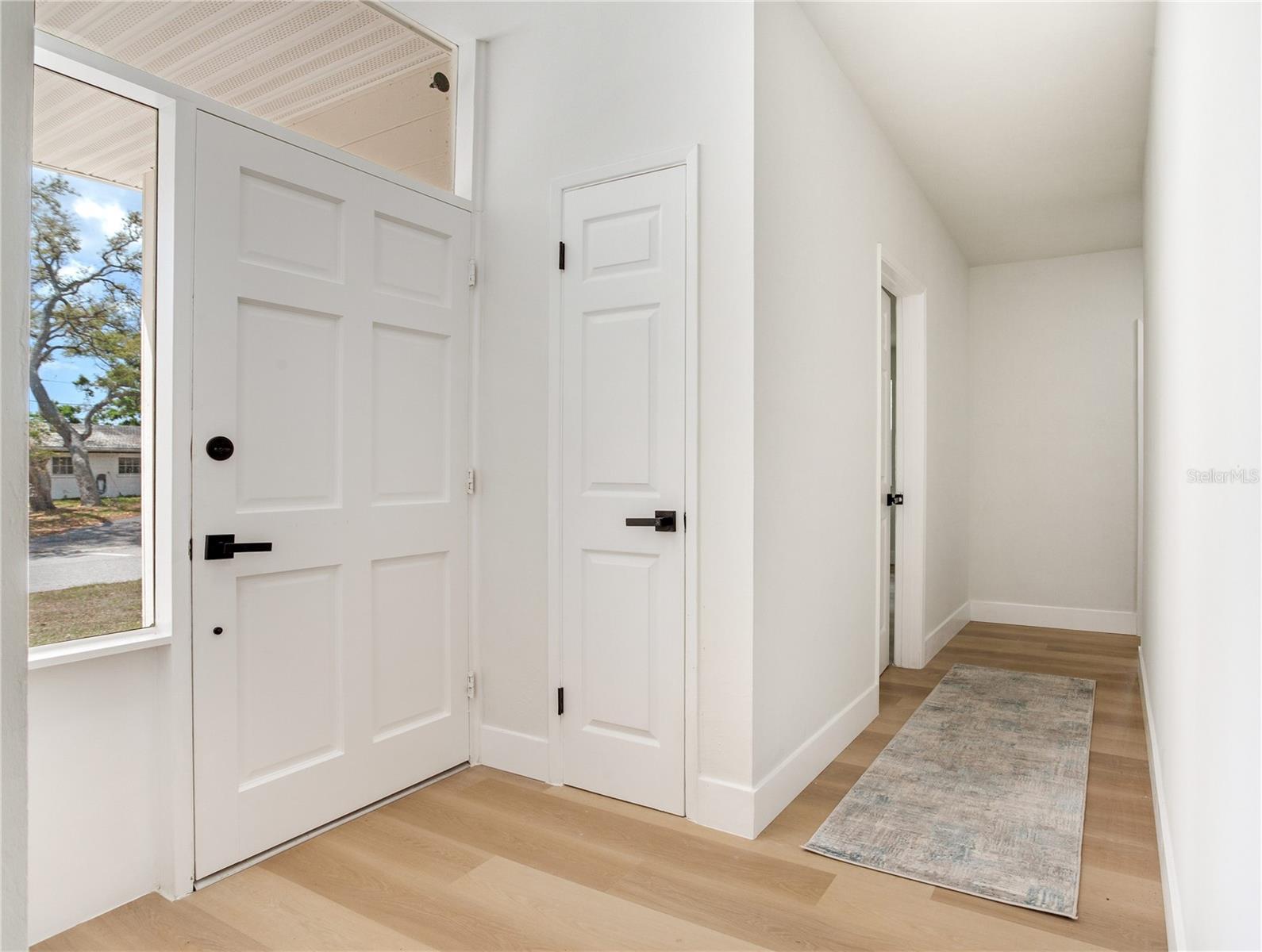 Image 4 of 49 For 2753 Valencia Drive