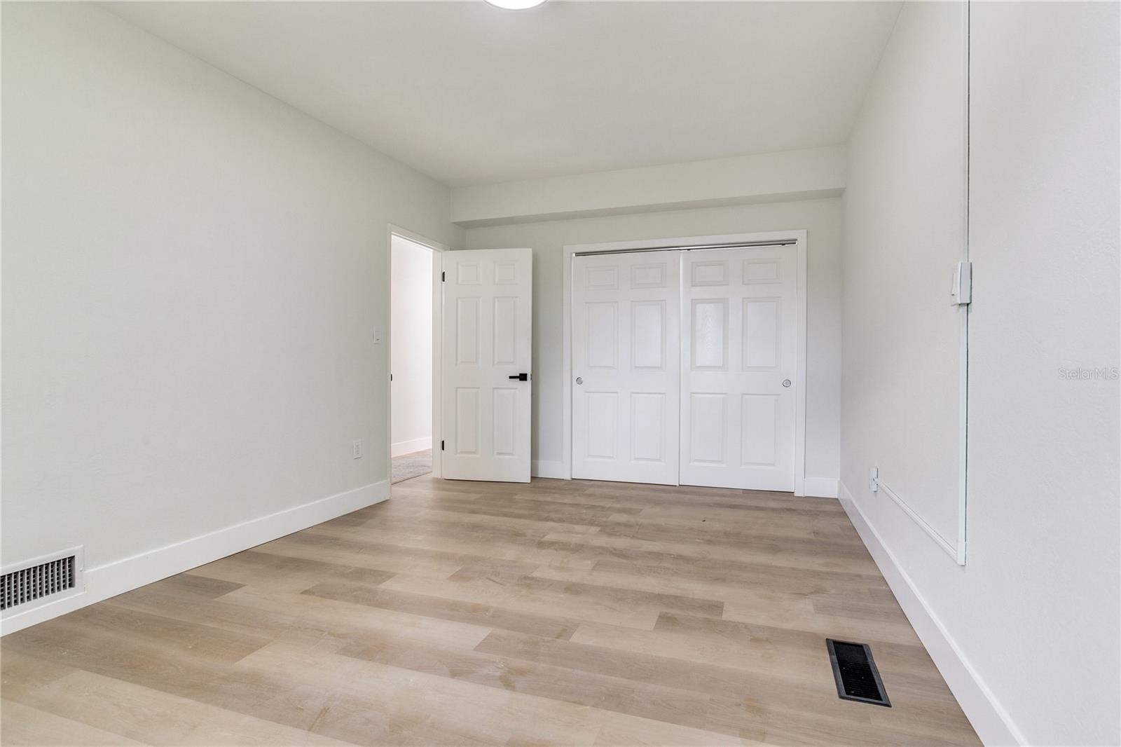 Image 40 of 49 For 2753 Valencia Drive