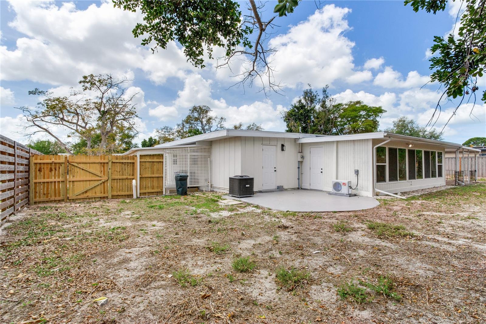 Image 46 of 49 For 2753 Valencia Drive