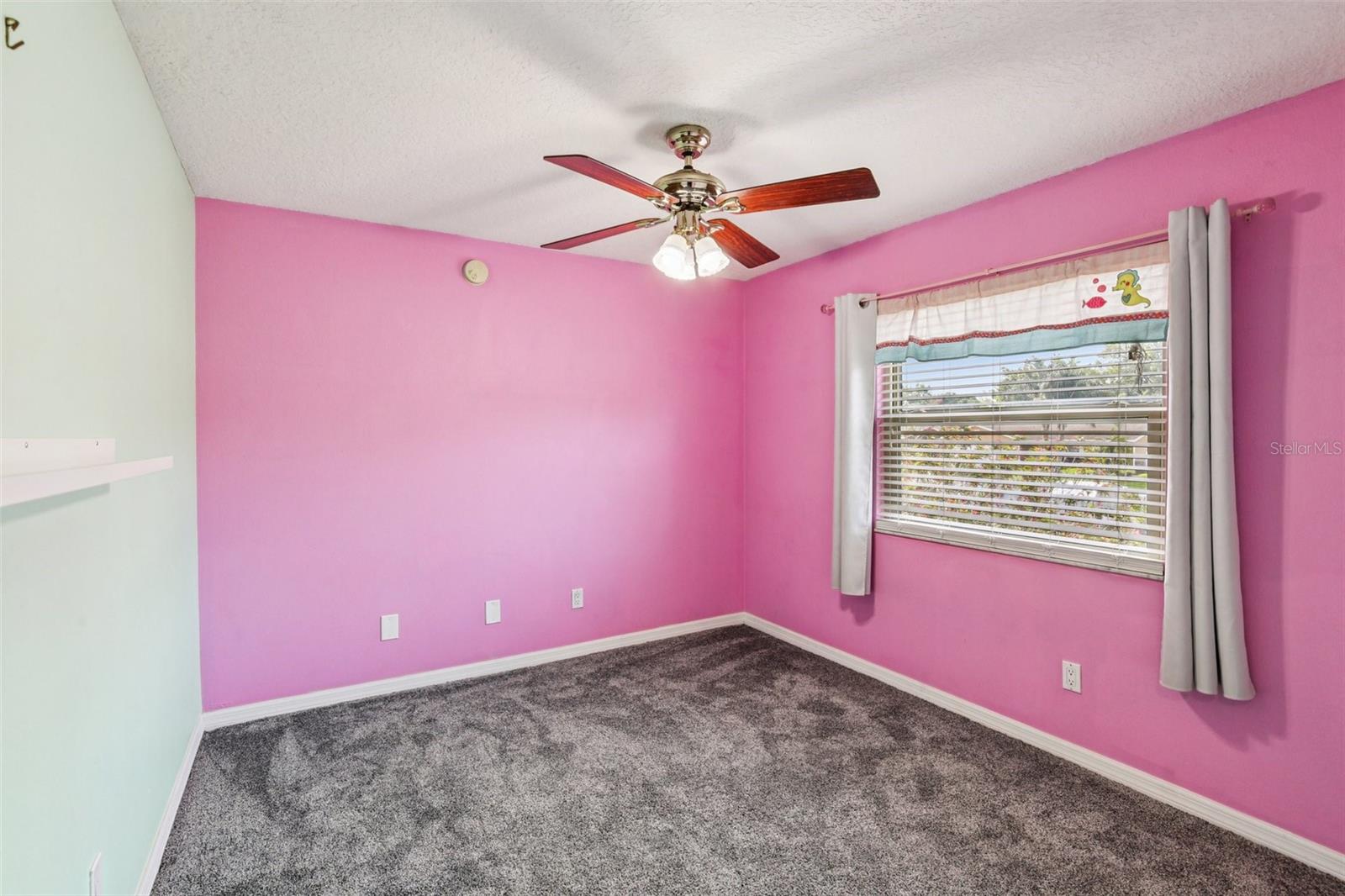 Image 30 of 39 For 2589 Knoll Street W