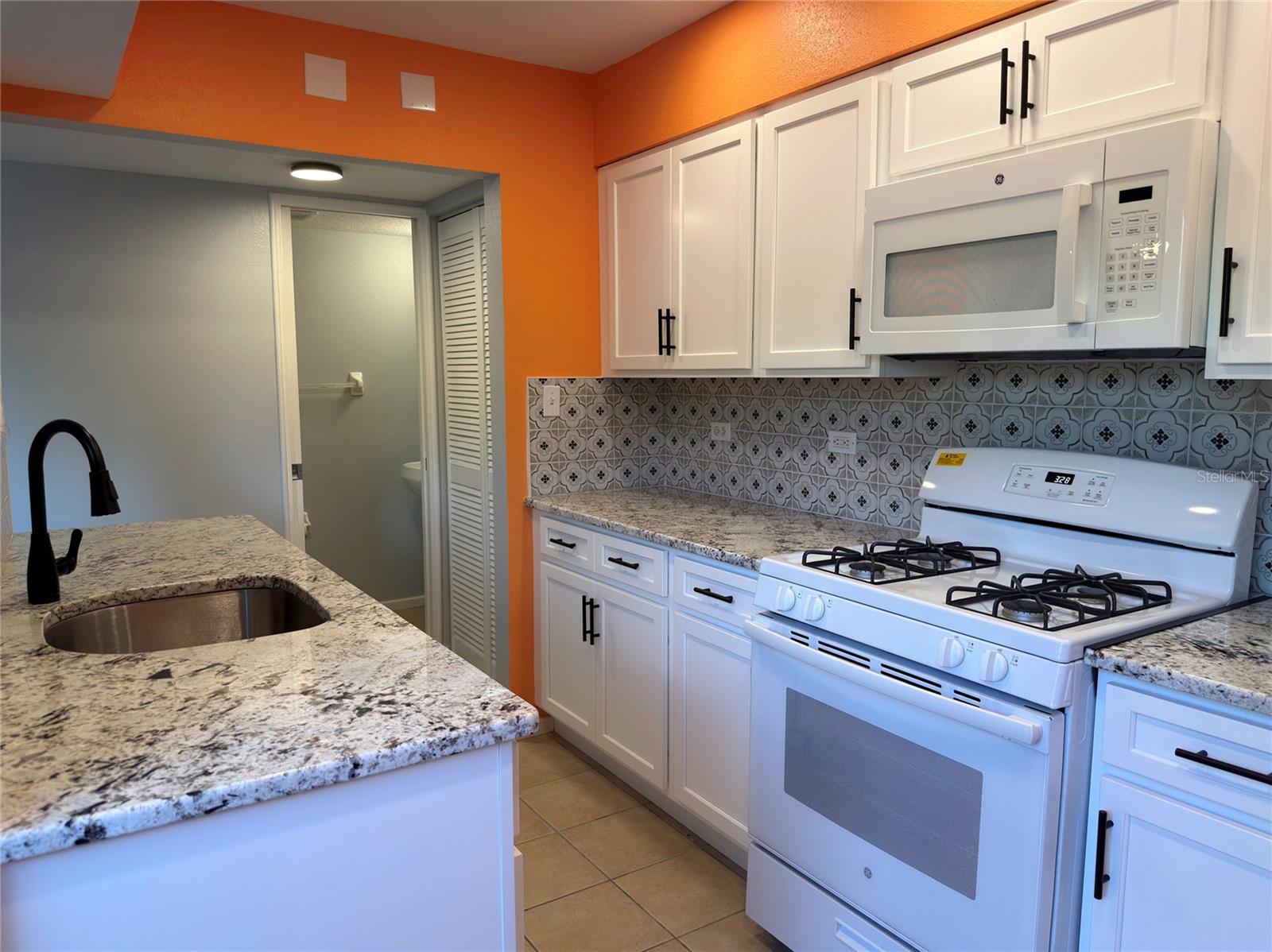 Image 9 of 31 For 824 Padua Lane