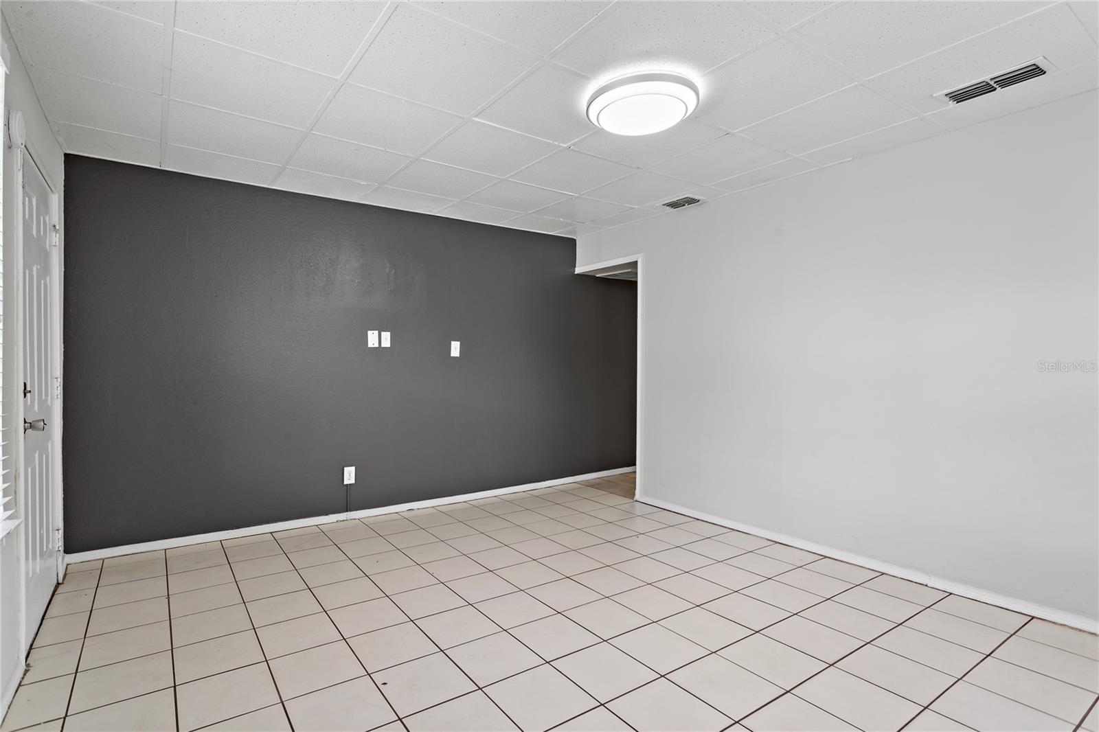 Image 3 of 12 For 2608 Durham Street B