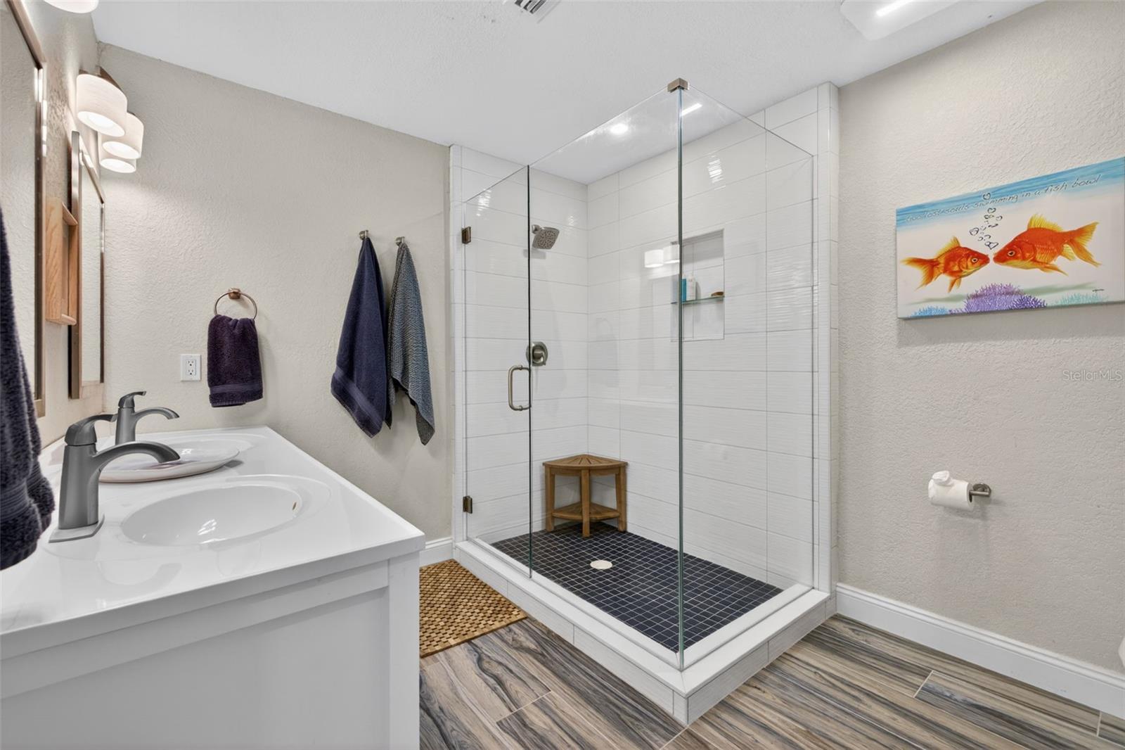 Image 24 of 50 For 6747 Cape Hatteras Way Ne 3