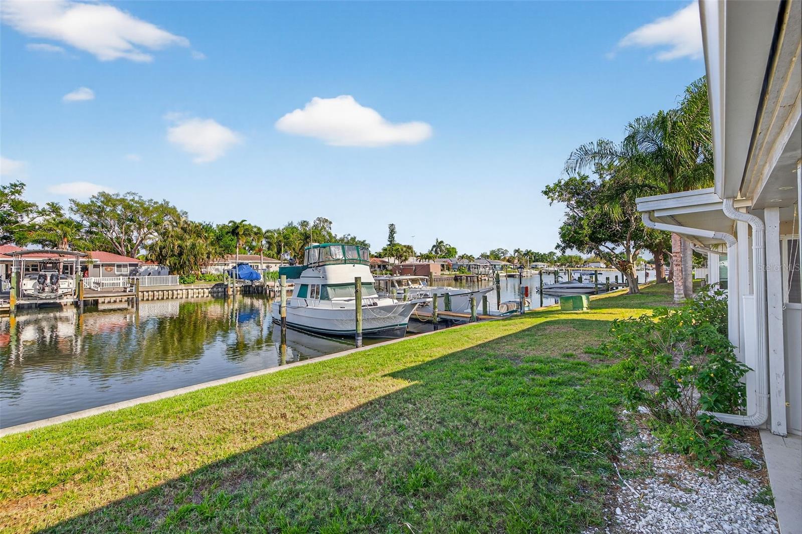 Image 27 of 50 For 6747 Cape Hatteras Way Ne 3