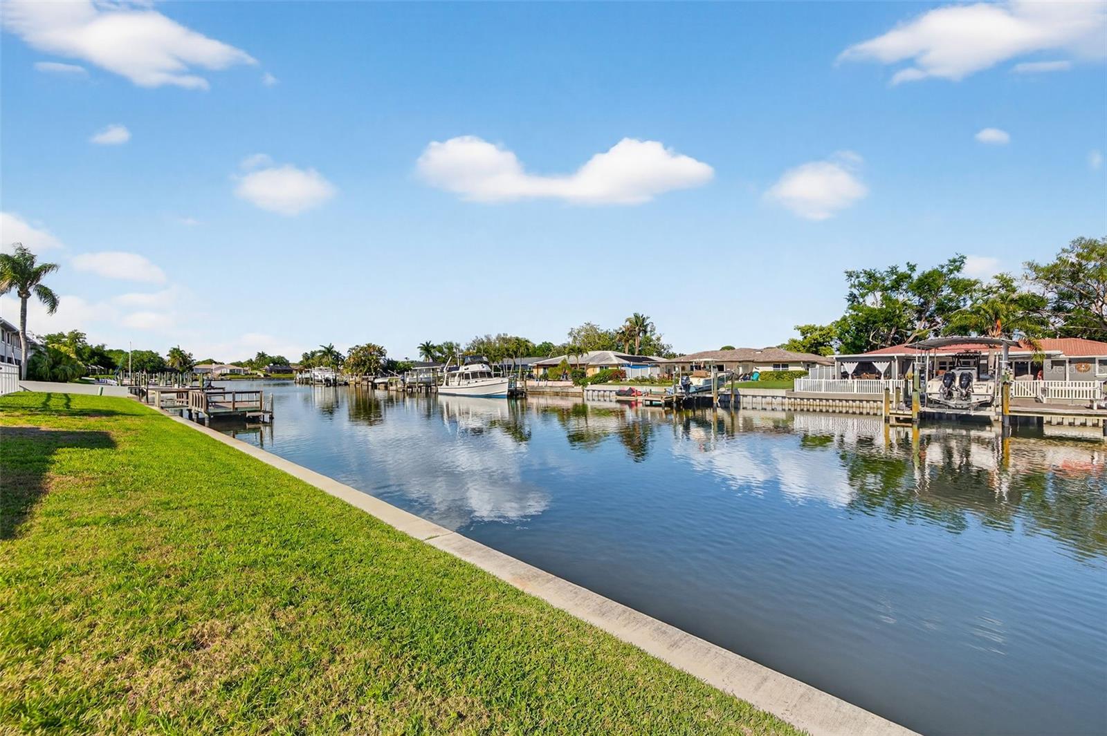 Image 29 of 50 For 6747 Cape Hatteras Way Ne 3