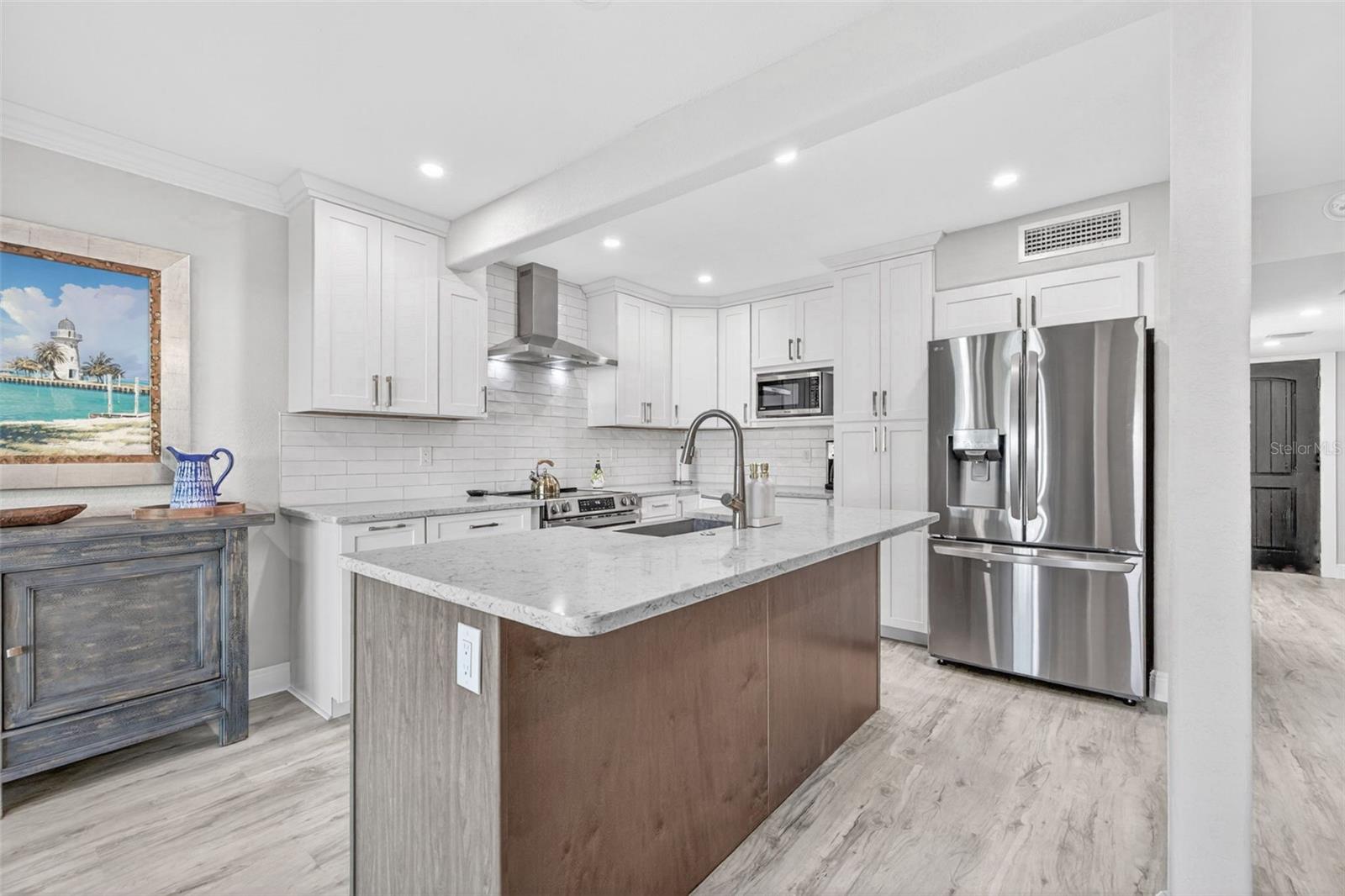 Image 5 of 50 For 6747 Cape Hatteras Way Ne 3