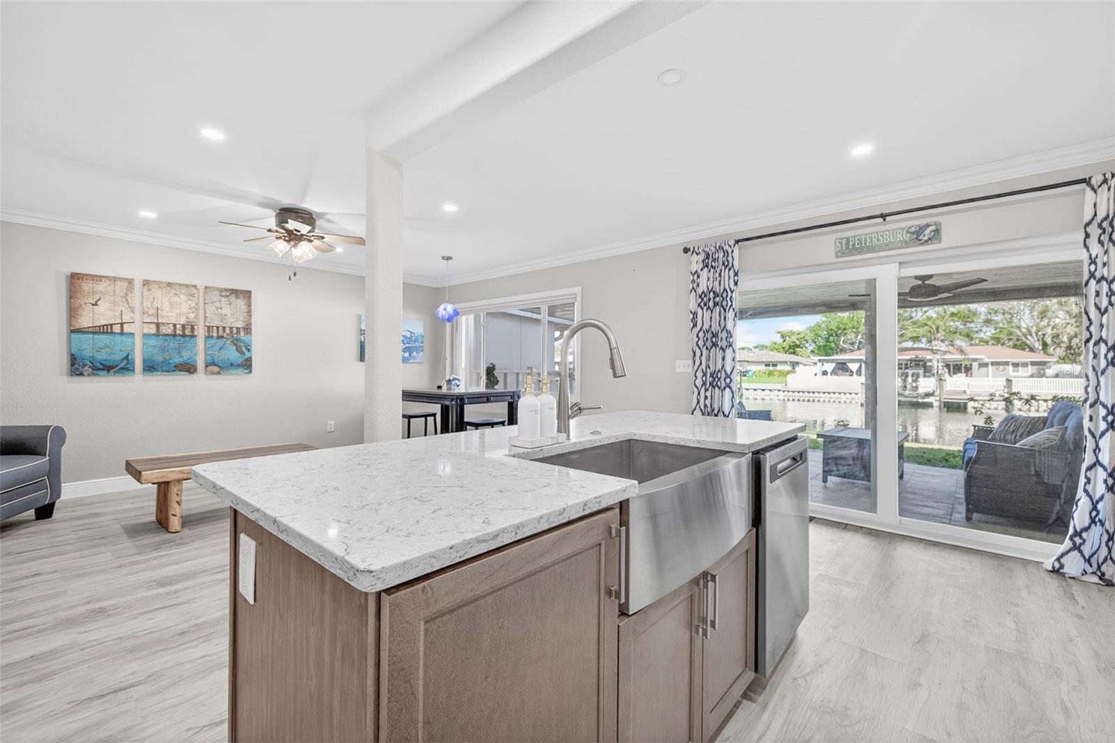 Image 7 of 50 For 6747 Cape Hatteras Way Ne 3