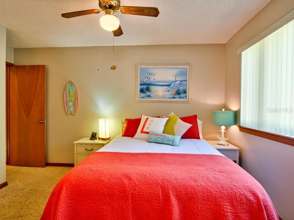 Image 13 of 46 For 2700 Gulf Boulevard 2